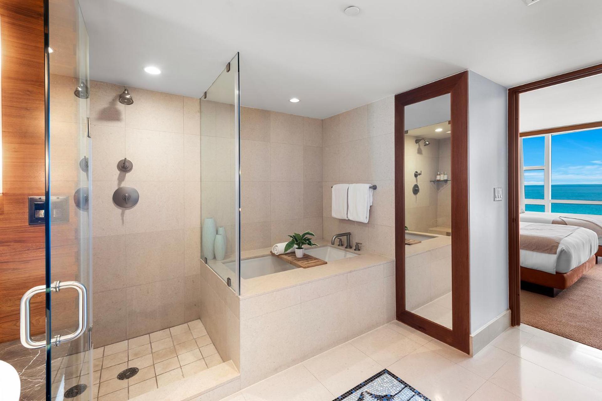 2 Bedroom Private At Carillon Miami -522 Apartahotel *